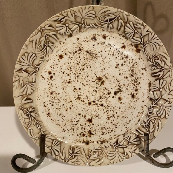 Studio Pottery Plate - Brown Leaf Design, Signed by Janie O. 9.5” 🍂 - Picture 3 of 3